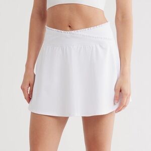 YOGALICIOUS
Lux Kinsley Ruffle Crossover
Waist Skort